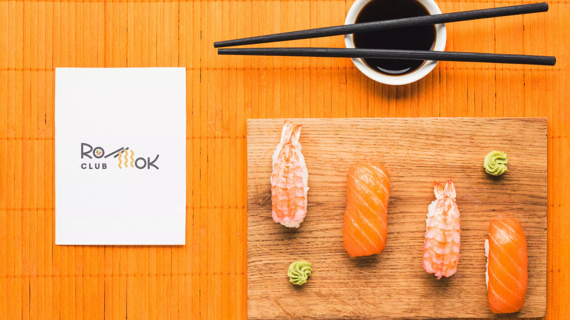 Создание логотипа суши-бара «Roll Wok Club» в Болотном