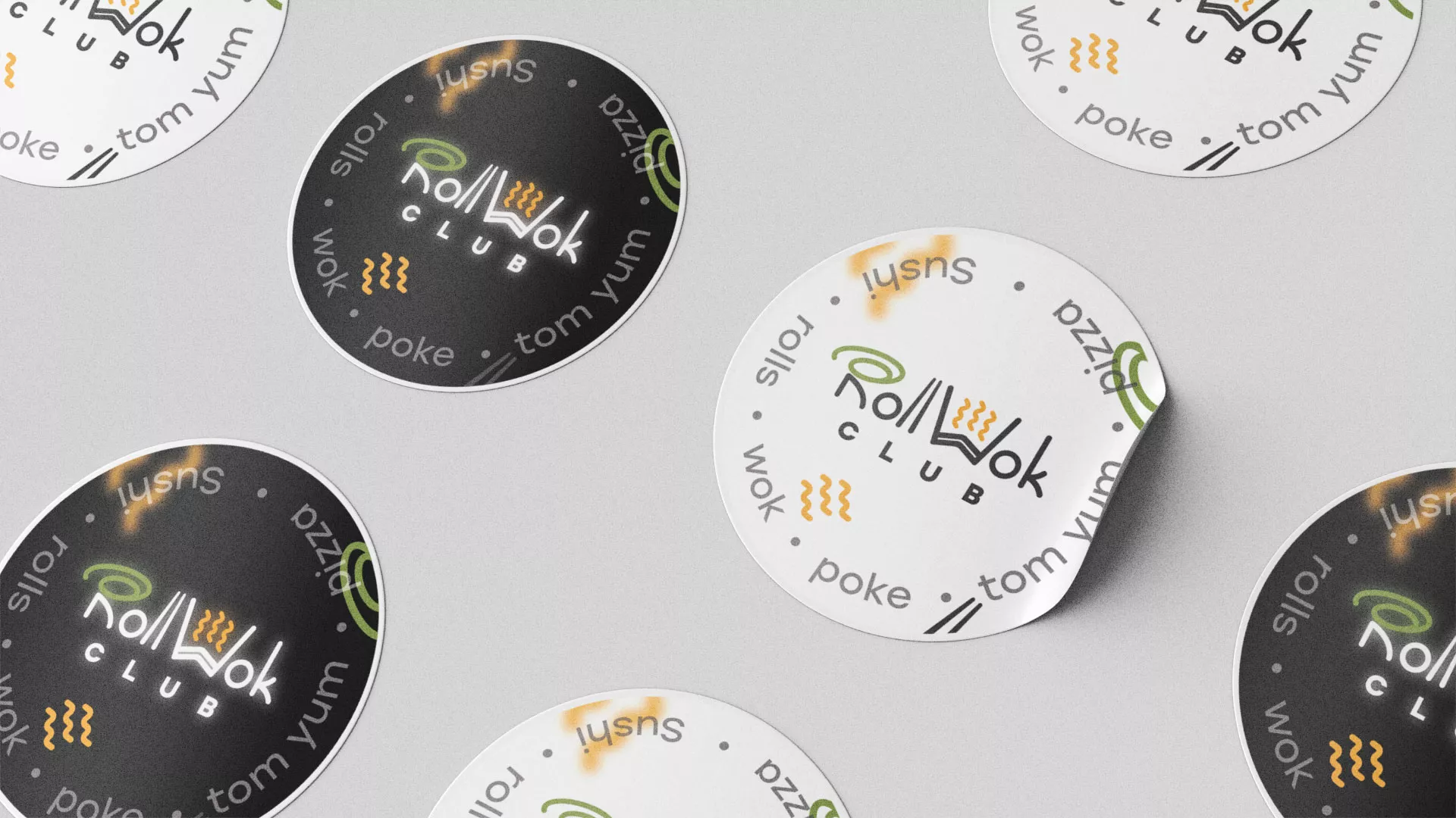 Разработка наклеек для суши-бара «Roll Wok Club» в Болотном